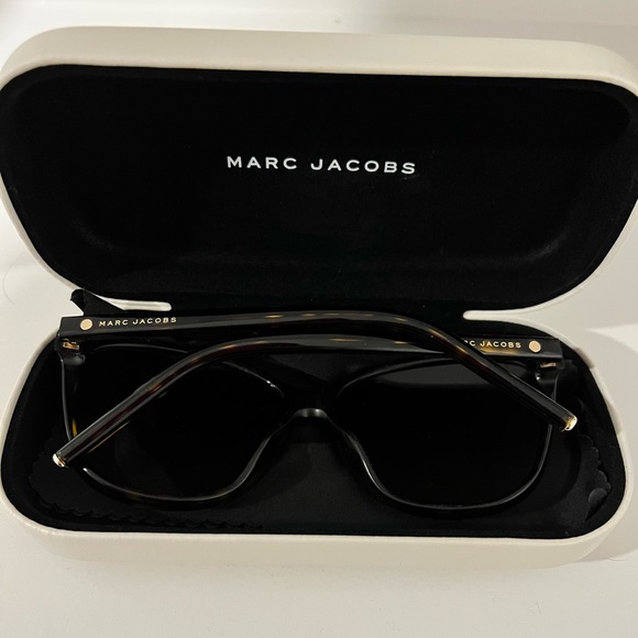 Marc Jacobs Cat Eye Sunglasses - Picture 2 of 7